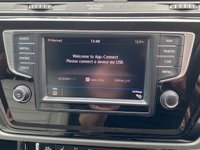 USED 2017 67 VOLKSWAGEN TOURAN 2.0 SEL TDI BLUEMOTION TECHNOLOGY 5d 148 BHP 
