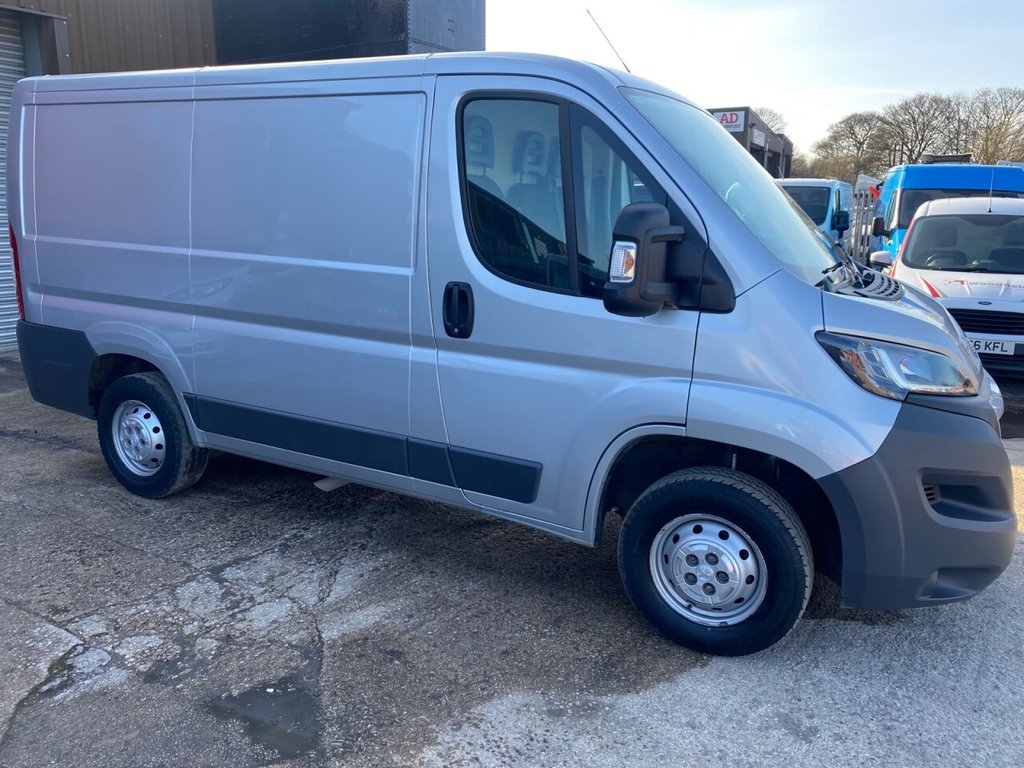 View our PEUGEOT BOXER