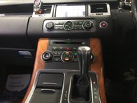 USED 2011 60 LAND ROVER RANGE ROVER SPORT 3.0 TDV6 HSE 5d 245 BHP * TIMING BELT CHANGED JUNE 20 * 2 KEYS * MOT JAN 22 * FRONT & REAR HEATED SEATS *