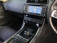 USED 2018 68 JAGUAR XE 2.0 D PORTFOLIO 4d 178 BHP 