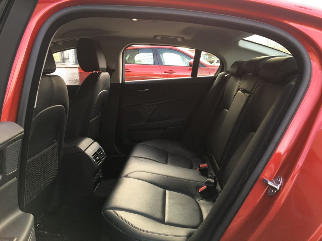 USED 2018 68 JAGUAR XE 2.0 D PORTFOLIO 4d 178 BHP 