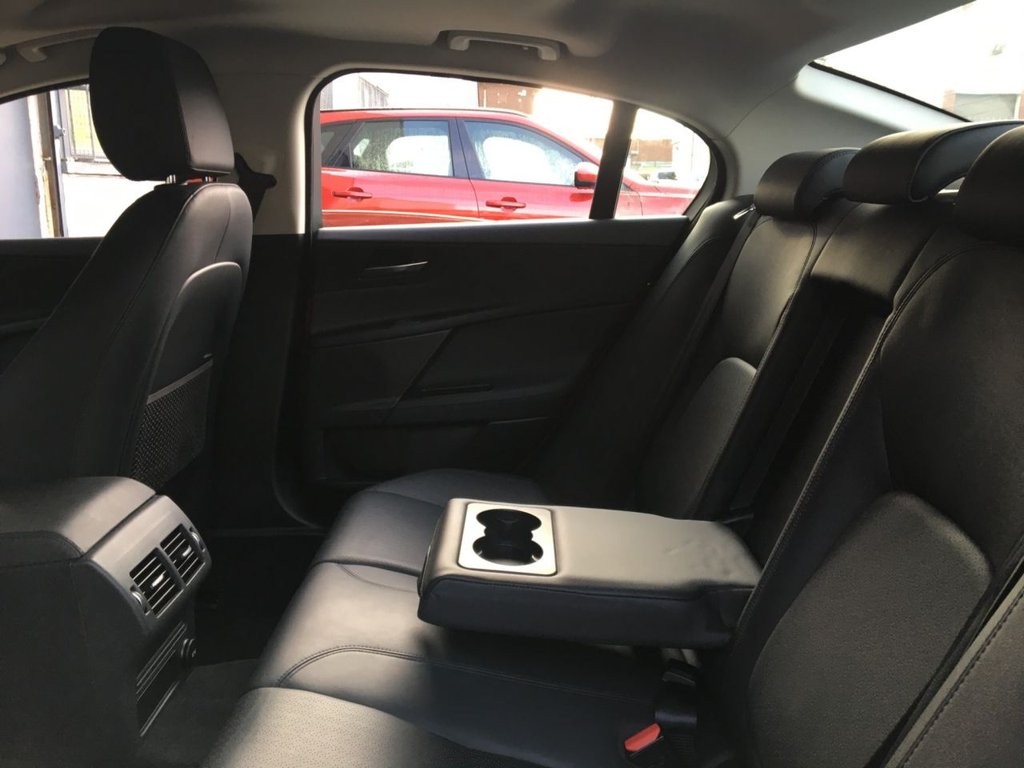 USED 2018 68 JAGUAR XE 2.0 D PORTFOLIO 4d 178 BHP 