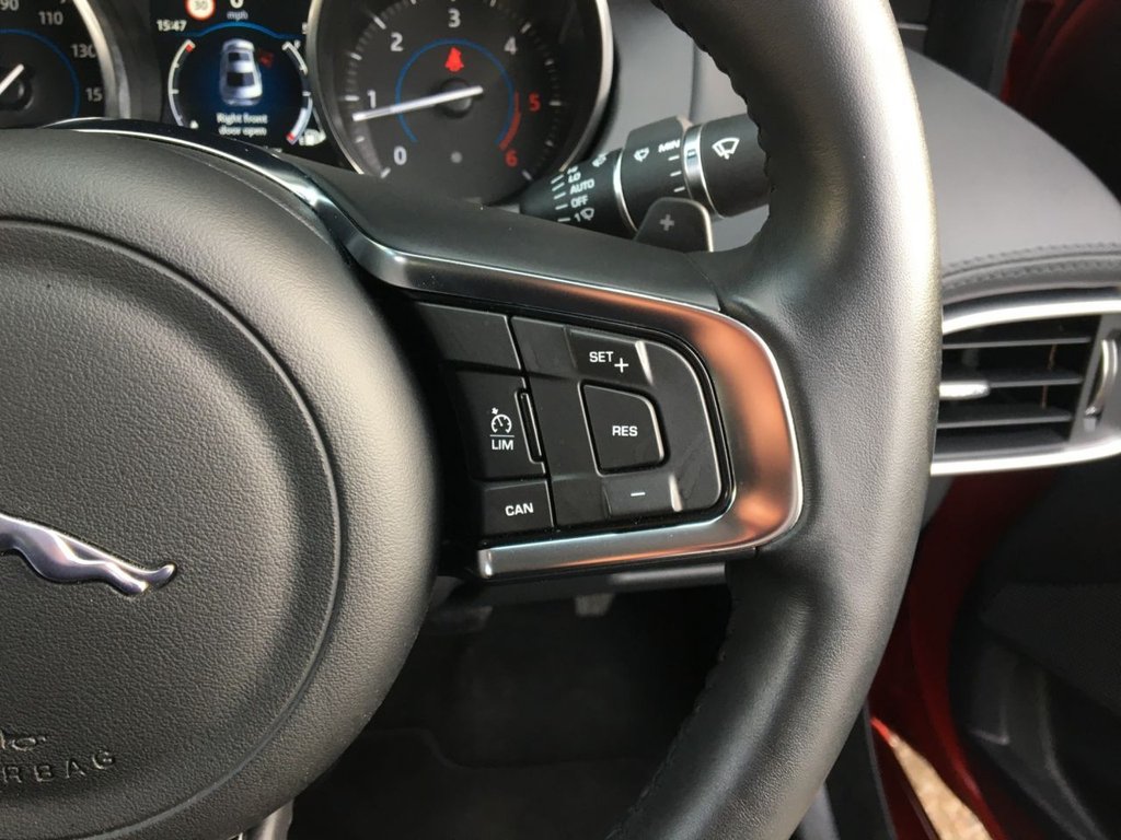 USED 2018 68 JAGUAR XE 2.0 D PORTFOLIO 4d 178 BHP 