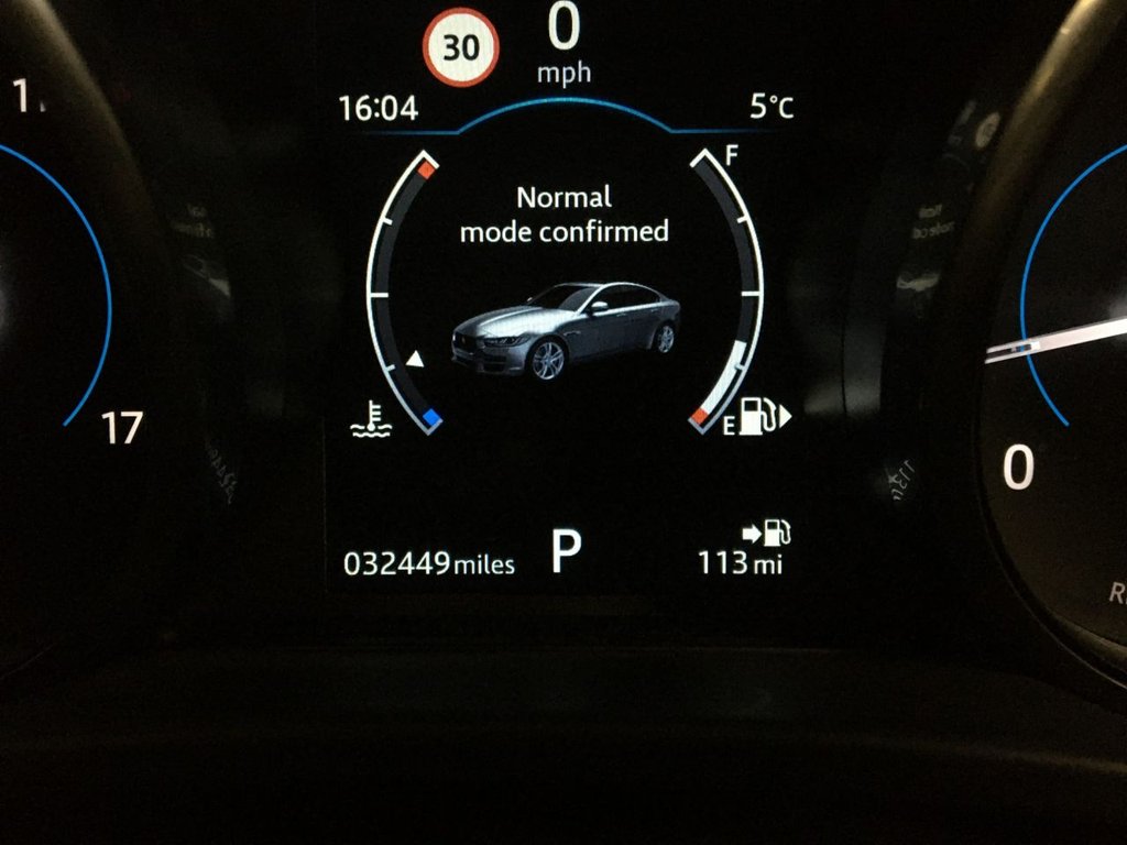 USED 2018 68 JAGUAR XE 2.0 D PORTFOLIO 4d 178 BHP 