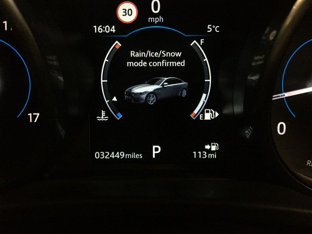 USED 2018 68 JAGUAR XE 2.0 D PORTFOLIO 4d 178 BHP 