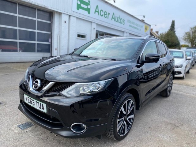 View our NISSAN QASHQAI