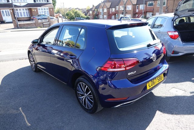 View our VOLKSWAGEN GOLF