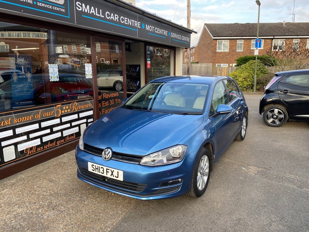 View our VOLKSWAGEN GOLF