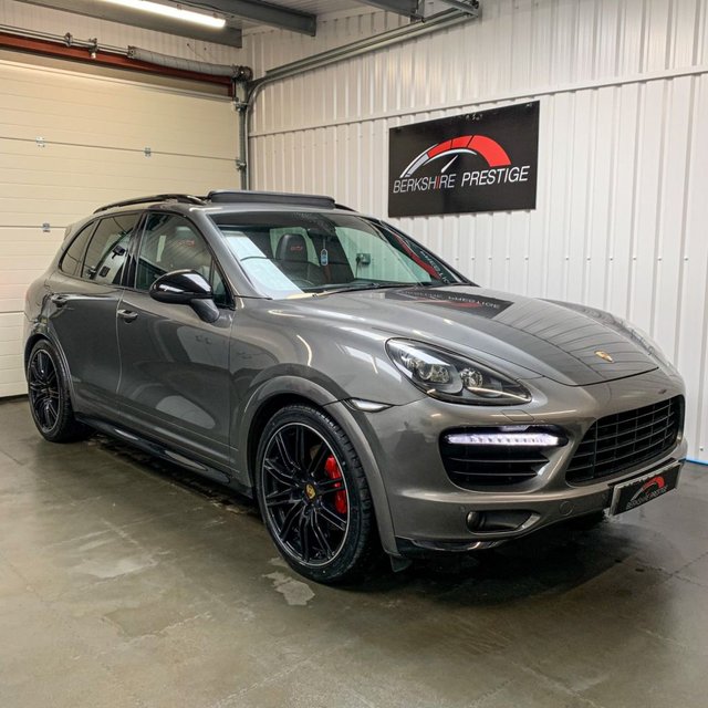 2014 14 Porsche Cayenne 4.8 V8 GTS TIPTRONIC S 5d 420 BHP PAN ROOF LOADED