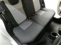 USED 2018 18 TOYOTA YARIS 1.5 VVT-I DESIGN 5d 73 BHP REVERSING CAMERA BLUETOOTH FSH