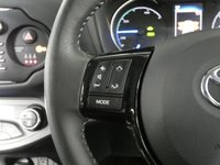 USED 2018 18 TOYOTA YARIS 1.5 VVT-I DESIGN 5d 73 BHP REVERSING CAMERA BLUETOOTH FSH