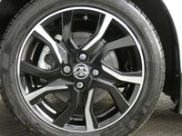 USED 2018 18 TOYOTA YARIS 1.5 VVT-I DESIGN 5d 73 BHP REVERSING CAMERA BLUETOOTH FSH