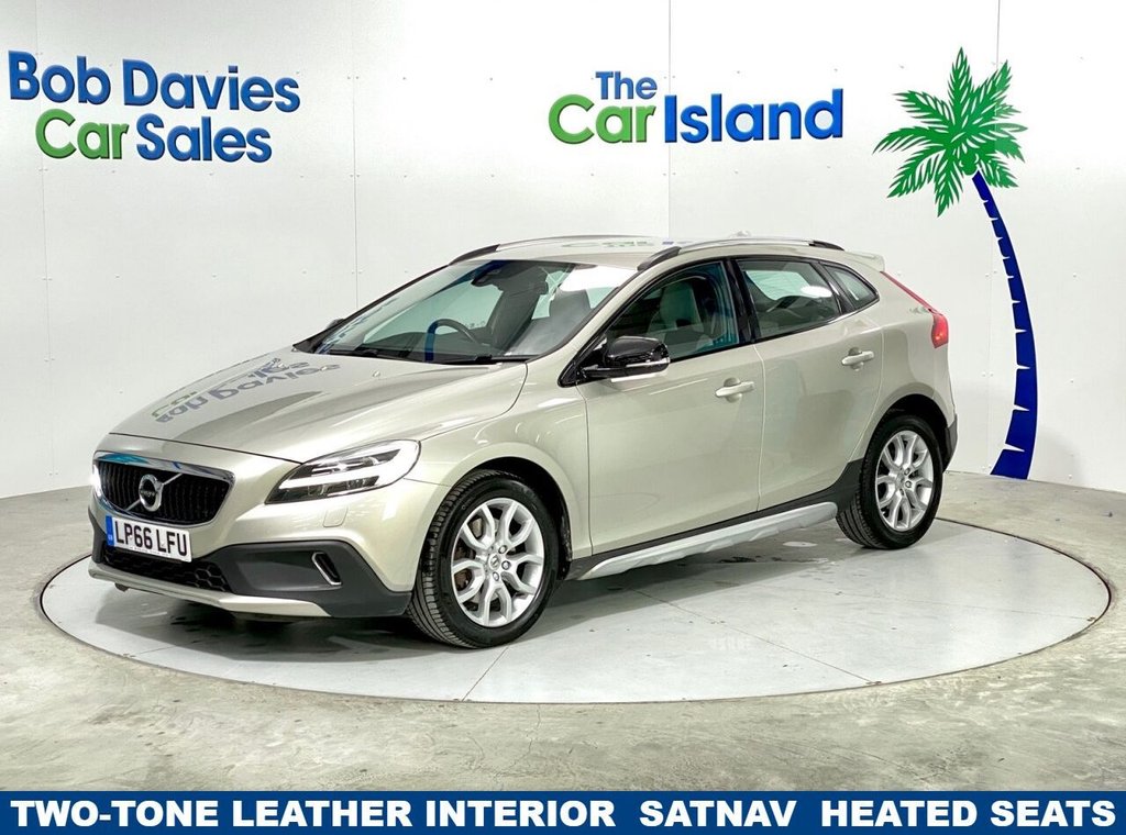 View our VOLVO V40