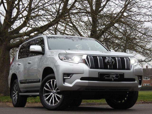 2018 18 Toyota Land Cruiser 2.8 D-4D INVINCIBLE 5d 175 BHP