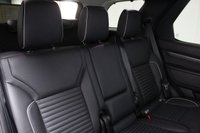 USED 2019 69 LAND ROVER DISCOVERY 3.0 SDV6 HSE LUXURY 5DR AUTO 302 BHP BLACK PACKAGE FULL LAND ROVER SERVICE HISTORY + HEATED LEATHER SEATS + 7 SEATS + SATELLITE NAVIGATION + PANORAMIC SUNROOF + 360 DEGREE CAMERA + PARK ASSIST + PARKING SENSOR + HEATED/COOLED REAR SEATS + LANE ASSIST SYSTEM + BLIND SPOT MONITOR + MERIDIAN PREMIUM SPEAKERS + BLUETOOTH + CRUISE CONTROL + CLIMATE CONTROL + MULTI FUNCTION WHEEL + PRIVACY GLASS + ELECTRIC/MEMORY FRONT SEATS + AMBIENT LIGHTING + HEATED STEERING WHEEL + ELECTRIC/HEATED/FOLDING SOOR MIRRORS + 22 INCH ALLOY WHEELS IN BLACK