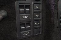 USED 2019 69 LAND ROVER DISCOVERY 3.0 SDV6 HSE LUXURY 5DR AUTO 302 BHP BLACK PACKAGE FULL LAND ROVER SERVICE HISTORY + HEATED LEATHER SEATS + 7 SEATS + SATELLITE NAVIGATION + PANORAMIC SUNROOF + 360 DEGREE CAMERA + PARK ASSIST + PARKING SENSOR + HEATED/COOLED REAR SEATS + LANE ASSIST SYSTEM + BLIND SPOT MONITOR + MERIDIAN PREMIUM SPEAKERS + BLUETOOTH + CRUISE CONTROL + CLIMATE CONTROL + MULTI FUNCTION WHEEL + PRIVACY GLASS + ELECTRIC/MEMORY FRONT SEATS + AMBIENT LIGHTING + HEATED STEERING WHEEL + ELECTRIC/HEATED/FOLDING SOOR MIRRORS + 22 INCH ALLOY WHEELS IN BLACK
