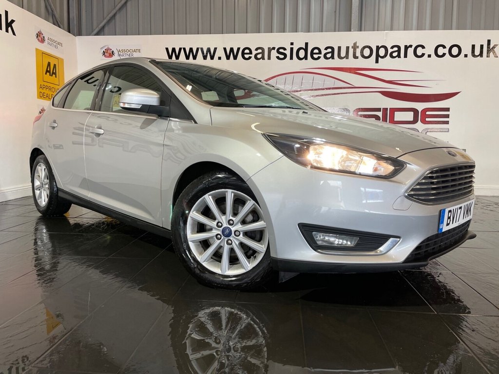 View our FORD FOCUS