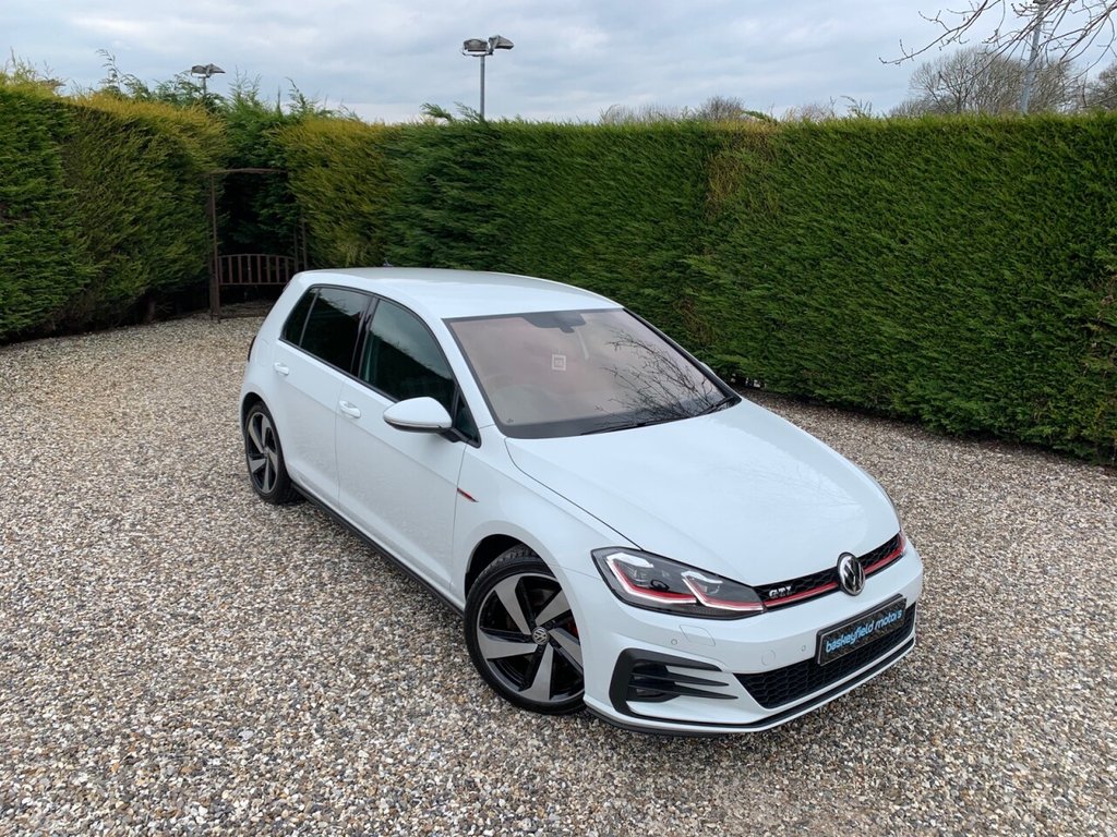 View our VOLKSWAGEN GOLF