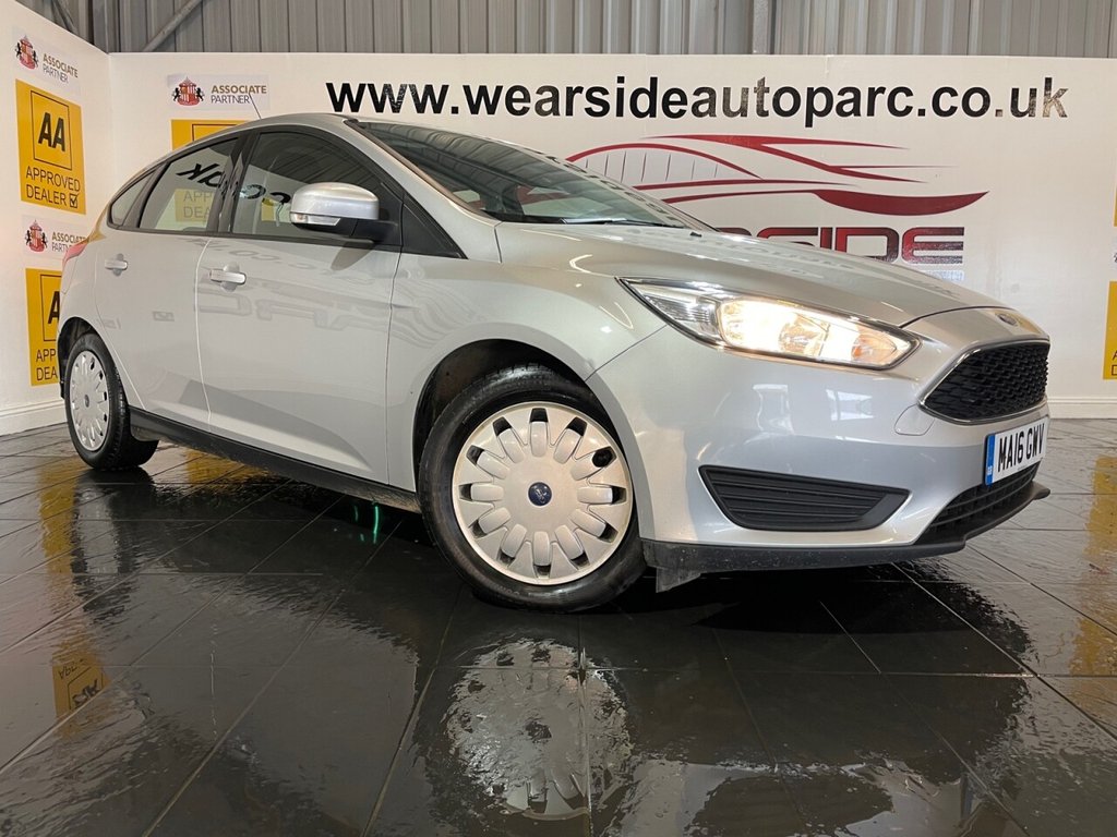 View our FORD FOCUS