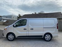USED 2021 21 RENAULT TRAFIC SL28 SPORT NAV ENERGY DCI 145 BHP 