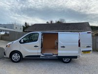 USED 2021 21 RENAULT TRAFIC SL28 SPORT NAV ENERGY DCI 145 BHP 