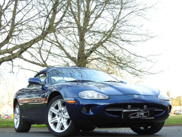 2000 W Jaguar Xk8 4.0 CONVERTIBLE 2d 290 BHP
