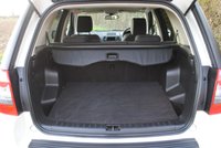 USED 2010 10 LAND ROVER FREELANDER 2.2 TD4 E S 5d 159 BHP www.suffolkcarcentre.co.uk - Located at Ilketshall