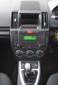 USED 2010 10 LAND ROVER FREELANDER 2.2 TD4 E S 5d 159 BHP www.suffolkcarcentre.co.uk - Located at Ilketshall