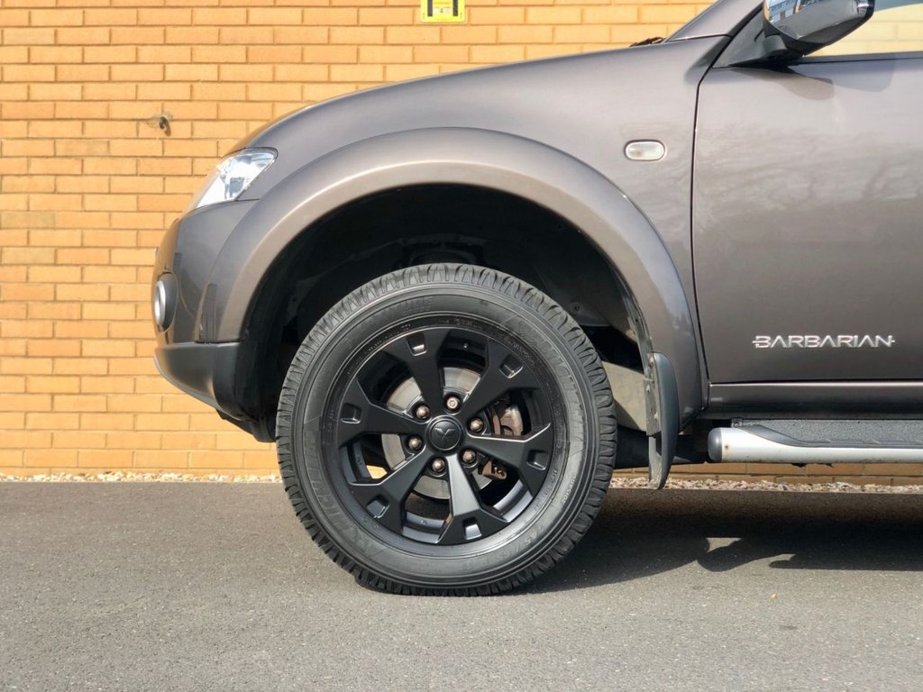 USED 2014 63 MITSUBISHI L200  BARBARIAN BLACK // 2.5 DI-D // 4X4 // LB DCB // 175 BHP // Px swap 