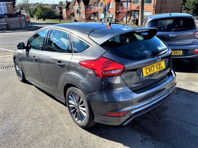 View our FORD FOCUS