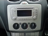 USED 2010 10 FORD FOCUS 1.8 ZETEC S S/S 5d 124 BHP www.suffolkcarcentre.co.uk - Located at Reydon