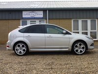 USED 2010 10 FORD FOCUS 1.8 ZETEC S S/S 5d 124 BHP www.suffolkcarcentre.co.uk - Located at Reydon