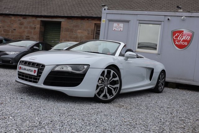 2010 10 Audi R8 Spyder Quattro 5.2 V10 R Tronic 2dr ( 525 bhp )