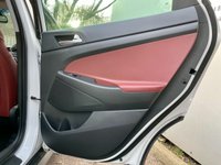 USED 2018 18 HYUNDAI TUCSON 2.0 CRDI PREMIUM SE 5d AUTO 134 BHP 