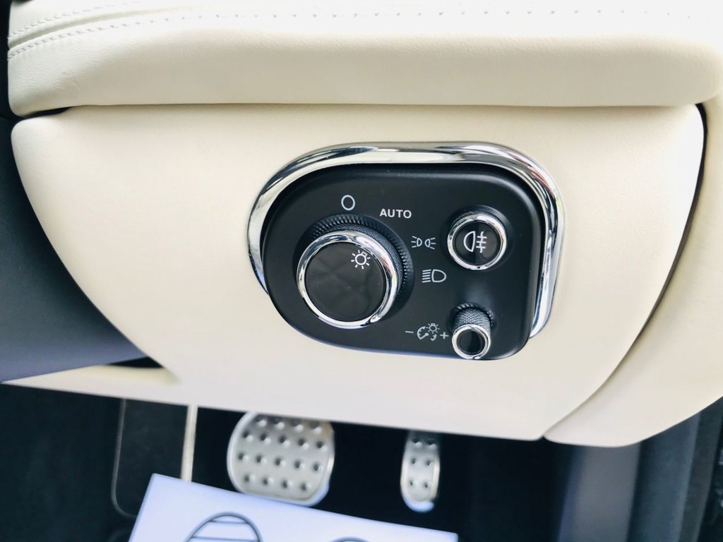 USED 2012 62 BENTLEY MULSANNE 6.8 V8 MDS 4d 505 BHP FULL BENTLEY SERVICE HISTORY --- MULLINER DRIVING SPEC ---