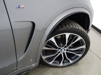 USED 2018 18 BMW X5 3.0 M50D (381 PS) AUTO XDRIVE + 7 SEATS + �&pound;20, 000 EXTRAS + NAV + HUD + COMFORT LEATHERS + PAN ROOF + LEDS + M PERFORMANCE KIT + 21 S + R/CAM + PARK + TINTS + E/BOOT 7 SEATS+LEDS+R/CAM+LEATHER+NAV+HUD+PANROOF+PERF KIT