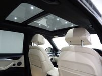USED 2018 18 BMW X5 3.0 M50D (381 PS) AUTO XDRIVE + 7 SEATS + �&pound;20, 000 EXTRAS + NAV + HUD + COMFORT LEATHERS + PAN ROOF + LEDS + M PERFORMANCE KIT + 21 S + R/CAM + PARK + TINTS + E/BOOT 7 SEATS+LEDS+R/CAM+LEATHER+NAV+HUD+PANROOF+PERF KIT