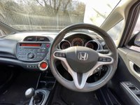 USED 2013 13 HONDA JAZZ 1.3 I-VTEC SI 5d 99 BHP 