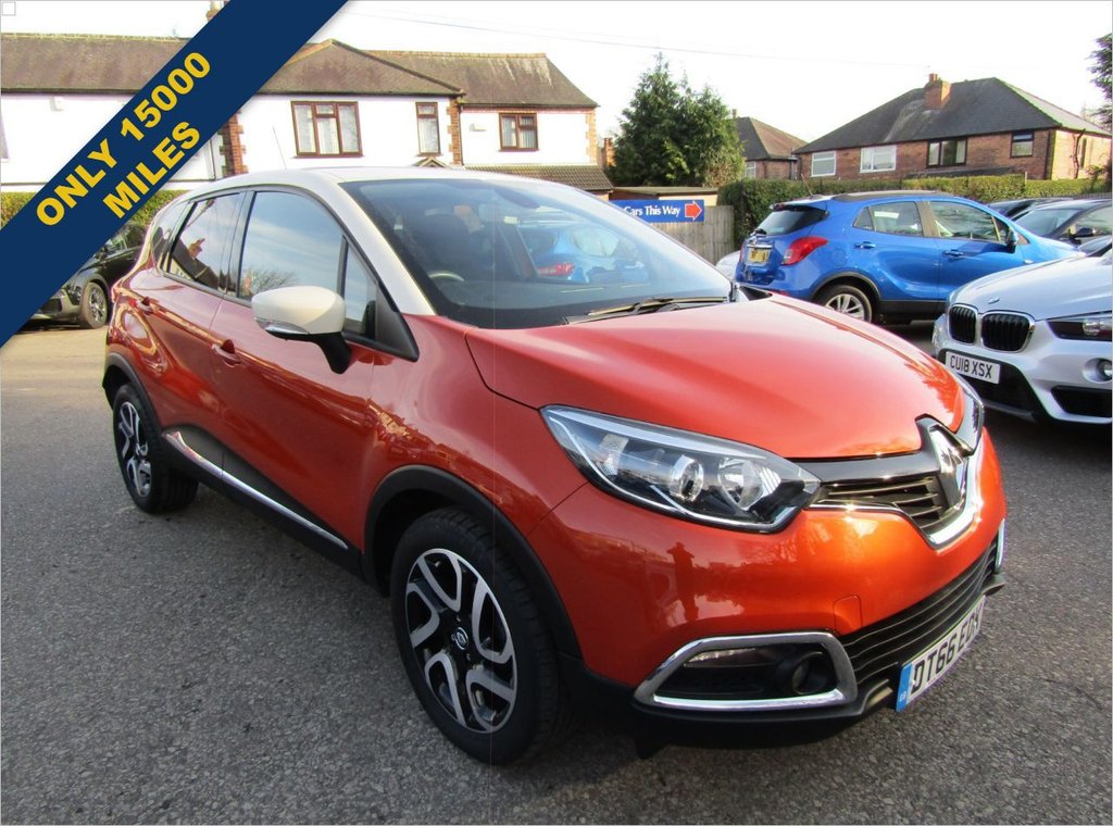 View our RENAULT CAPTUR