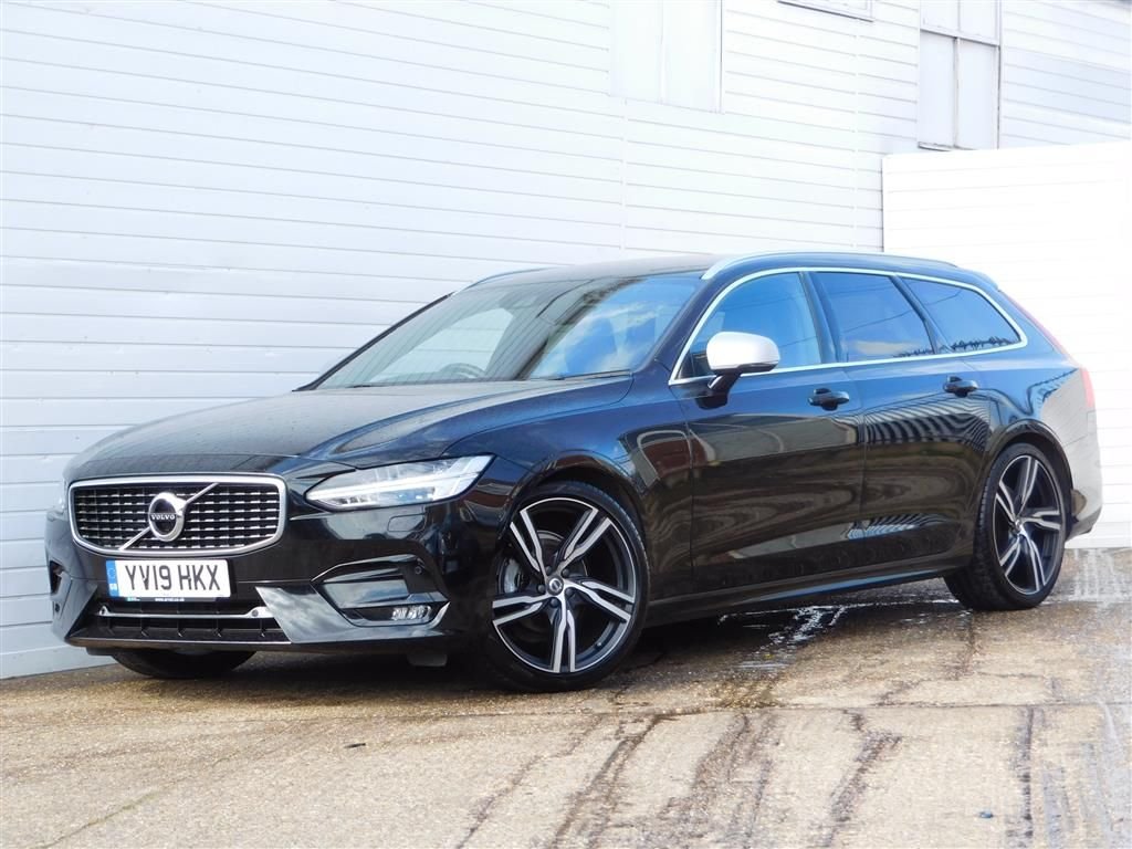 View our VOLVO V90