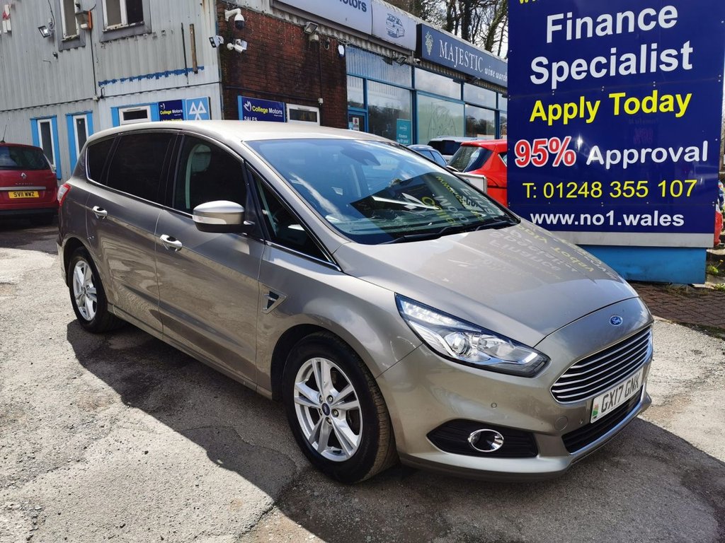 View our FORD S-MAX