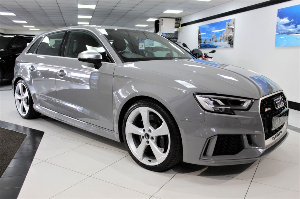 View our AUDI RS3