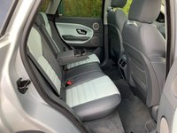 USED 2017 67 LAND ROVER RANGE ROVER EVOQUE 2.0 TD4 HSE DYNAMIC 5d 177 BHP HUGE SPECIFICATION - HUGE SAVING ON LIST PRICE WHEN NEW OVER &pound;45000.00 - INDUS SILVER METALLIC- GREY/BLACK FULL LEATHER INTERIOR - 1 FORMER KEEPER HAVING COVERED ONLY 19,550 MILES FROM BRAND NEW