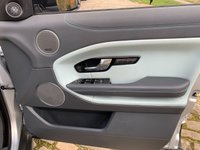 USED 2017 67 LAND ROVER RANGE ROVER EVOQUE 2.0 TD4 HSE DYNAMIC 5d 177 BHP HUGE SPECIFICATION - HUGE SAVING ON LIST PRICE WHEN NEW OVER &pound;45000.00 - INDUS SILVER METALLIC- GREY/BLACK FULL LEATHER INTERIOR - 1 FORMER KEEPER HAVING COVERED ONLY 19,550 MILES FROM BRAND NEW