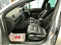 USED 2009 59 VOLKSWAGEN GOLF 2.0 GTI 5d 210 BHP Over &pound;4000 Factory Fit Extras