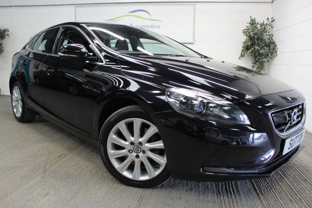 View our VOLVO V40