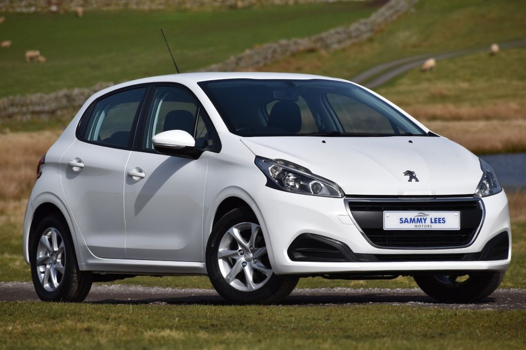 View our PEUGEOT 208
