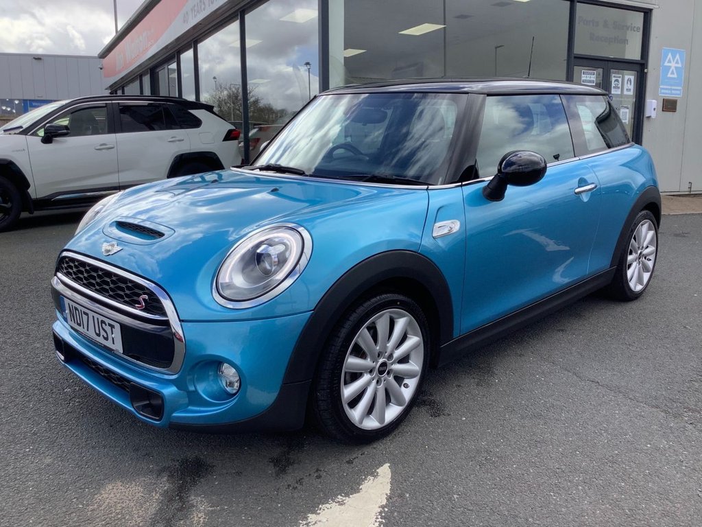 View our MINI HATCH COOPER