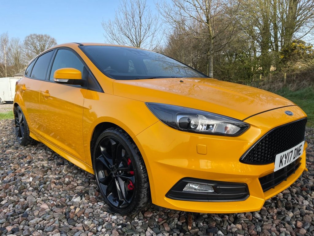 View our FORD FOCUS