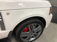 USED 2011 11 LAND ROVER RANGE ROVER 4.4 TDV8 VOGUE 5d 313 BHP * PARKING SENSORS WITH REVERSING CAMERA *  6 SERVICE STAMPS *  CRUISE CONTROL * HEATED LEATHER *